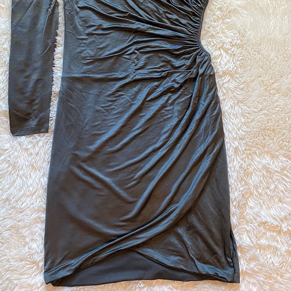 Kardashians BEBE One Shoulder Grey XS Dress - Picture 3 of 8